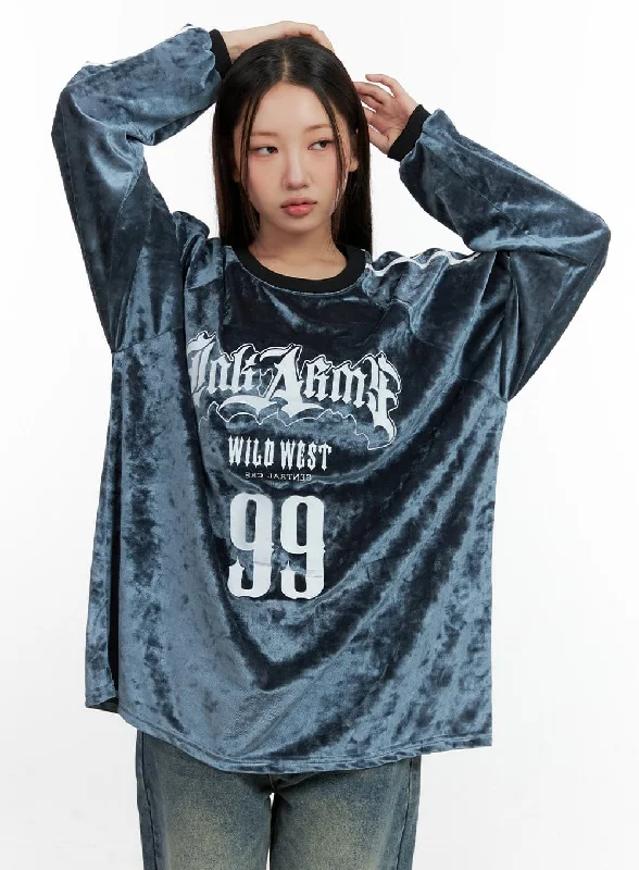 Velvet Bliss Graphic Sweatshirt CN401